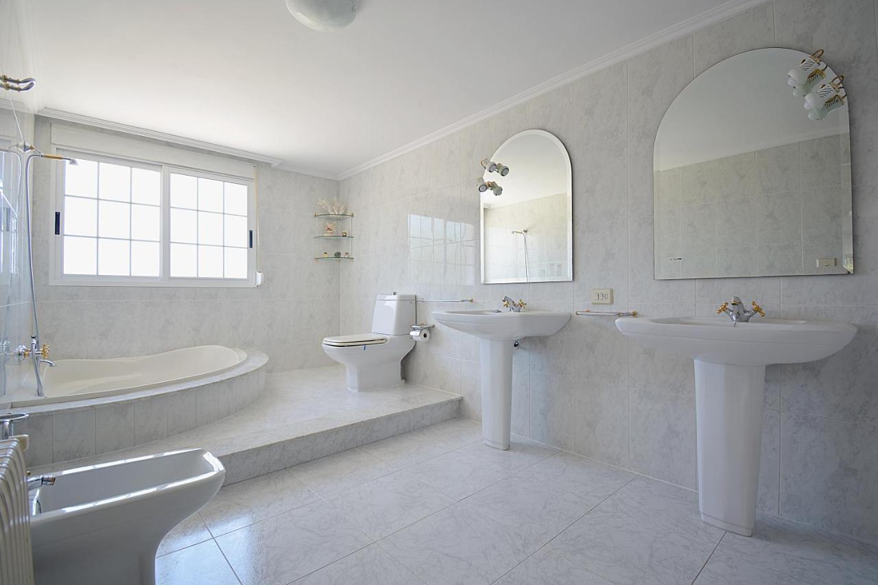Casa Con Jardin En Vilanova De Arousa Pontevedra Esterno foto